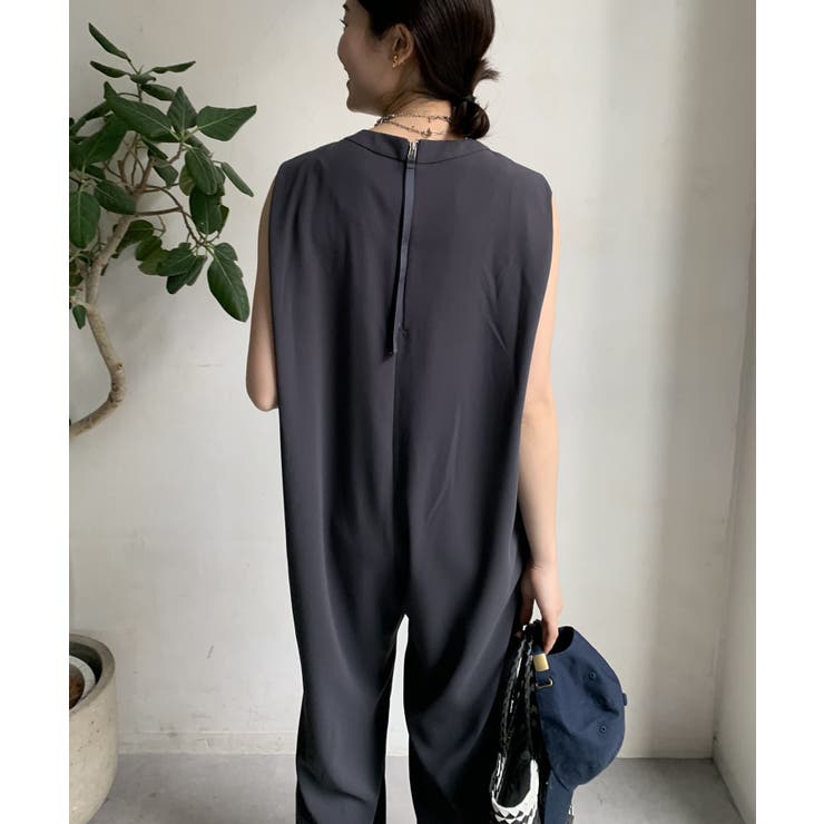 WEB限定アイテム完売品 ！DouDou♡ボタンデザインオールインワン 新品タグ付】Doudou ボタンデザインオールインワン WEB限定