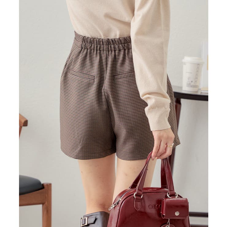 Chico オーバーダブルジャケット・チャーム付タックショートパンツ Chico オーバーダブルジャケットチャーム付タックショートパンツ