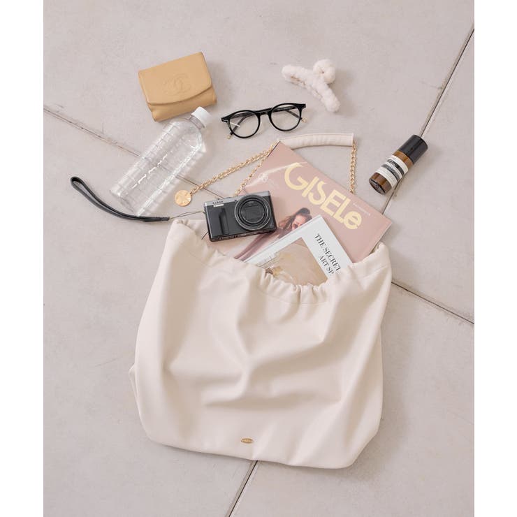 値下げチェーンバッグ MARC JACOBS のランウェイ インスパイア「THE SACK BAG」から