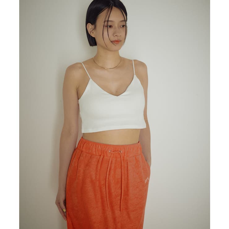 【earthy_】オーガニックコットンカップ付きクロップドVキャミソール | PAL GROUP OUTLET | 詳細画像10 