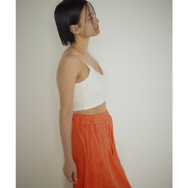 【earthy_】オーガニックコットンカップ付きクロップドVキャミソール | PAL GROUP OUTLET | 詳細画像12 