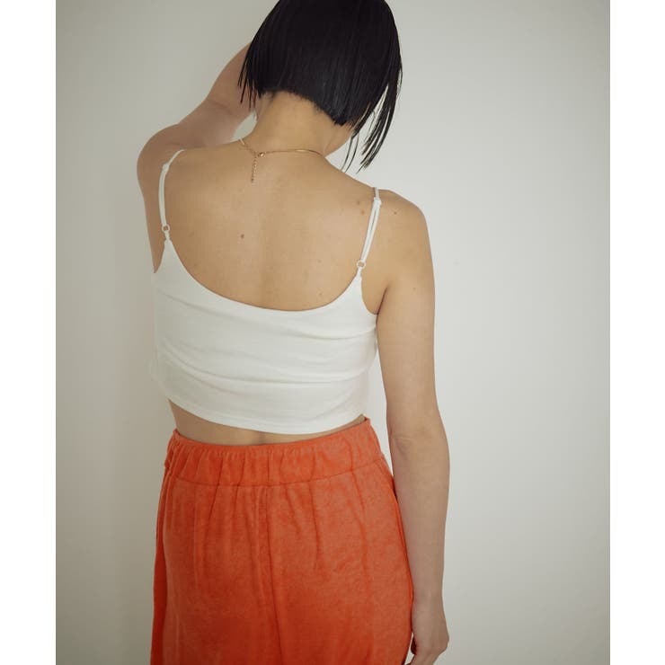 【earthy_】オーガニックコットンカップ付きクロップドVキャミソール | PAL GROUP OUTLET | 詳細画像13 