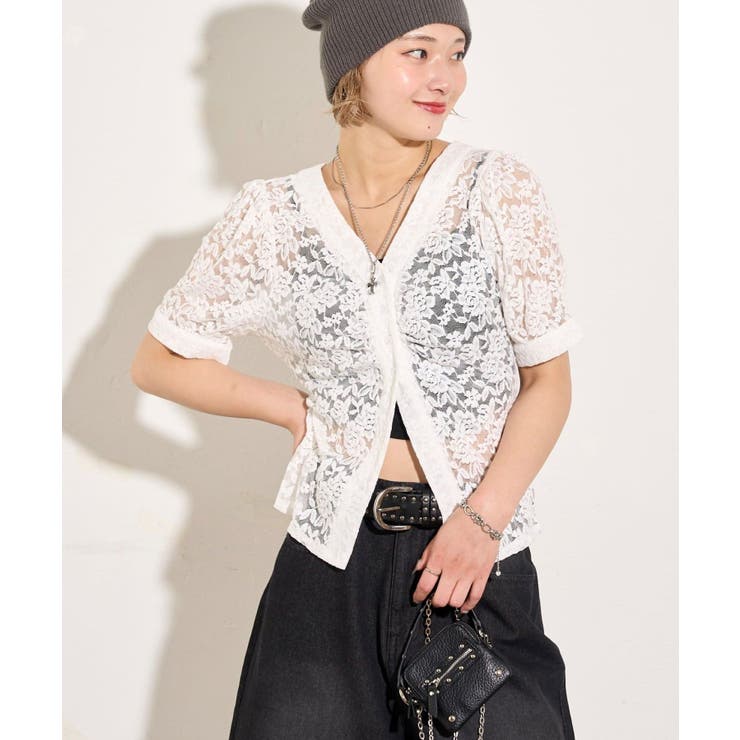 【WHO'S WHO gallery】パフスリーブレースVネックブラウス | PAL GROUP OUTLET | 詳細画像2 
