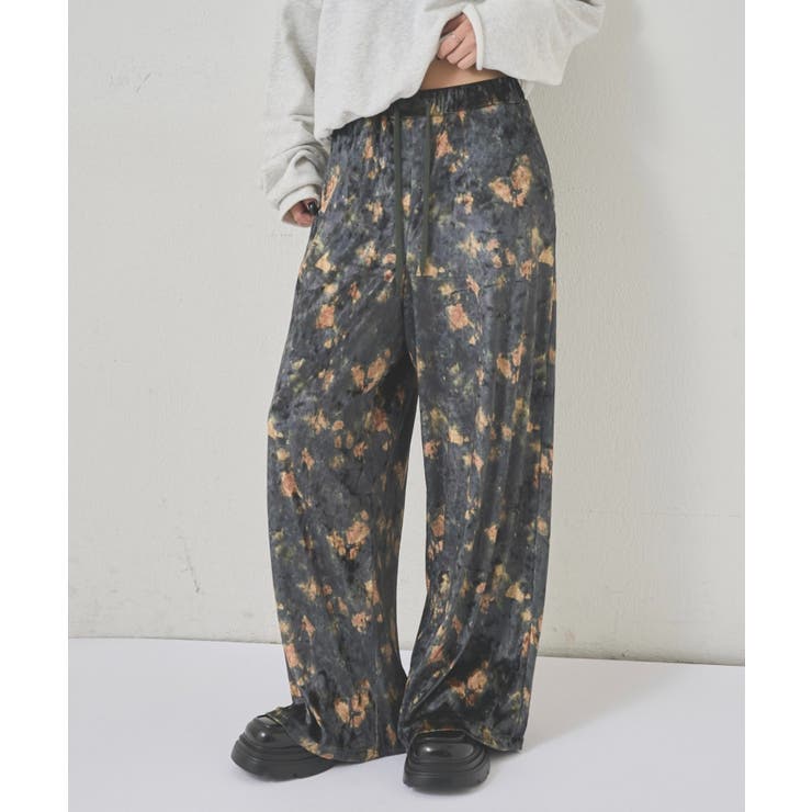 GRN | 【WHO'S WHO gallery】花柄ベロアイージーパンツ | PAL GROUP OUTLET
