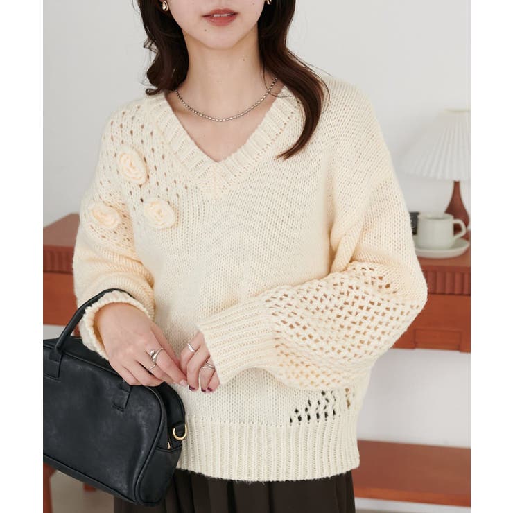 アイボリー | 【Discoat】フラワーモチーフ付きプルオーバー | PAL GROUP OUTLET