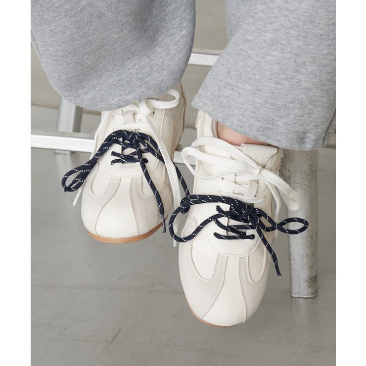 WHT | 【RAY CASSIN】インヒールスニーカー | PAL GROUP OUTLET