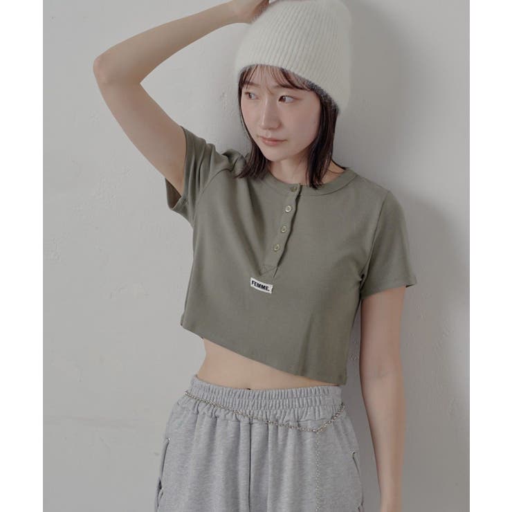 KHK | 【mline】ショートロゴタグＴシャツ | PAL GROUP OUTLET