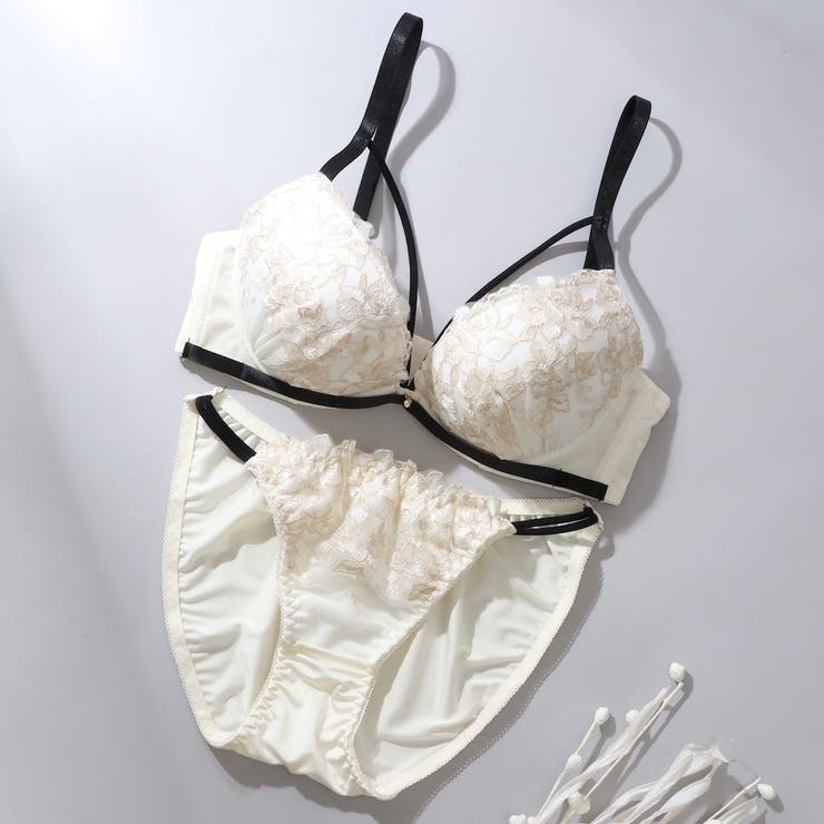 アイボリー | モノトーンコード３/４モールドカップブラ＆ショーツ | palissee