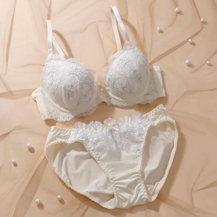 アイボリー | シャイニーフラワー ３/４モールドカップブラ＆ショーツ | palissee