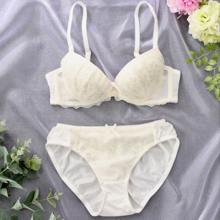 アイボリー | 【EFカップ】アンティークローズ3/4カップブラ&ショーツ  | palissee