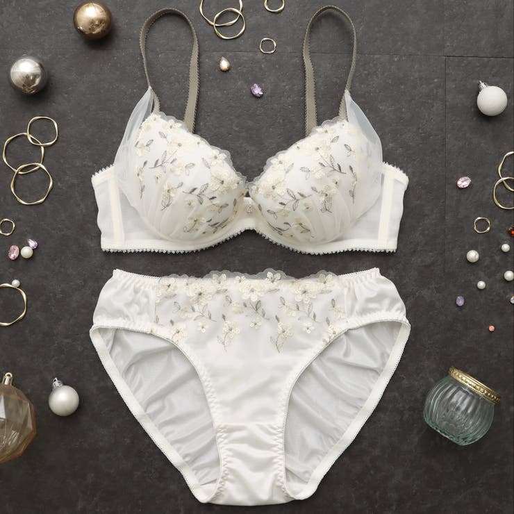 アイボリー | フラワーチュールレイヤード3/4カップブラ&ショーツ  | palissee