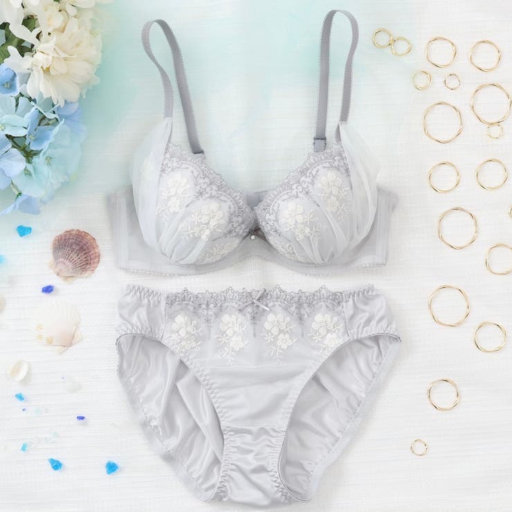 グレー | フラワーブーケチュールレース ３/４カップブラ＆ショーツ  | palissee