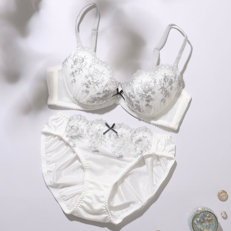 アイボリー | ダスティフルール３/４カップブラ＆ショーツ  | palissee
