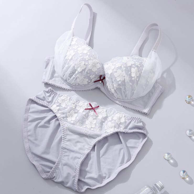 グレー | フラッフィーチュール３/４カップブラ＆ショーツ  | palissee