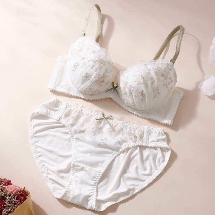 アイボリー | 【EFカップ】アムールブロッサム３/４カップブラ＆ショーツ  | palissee