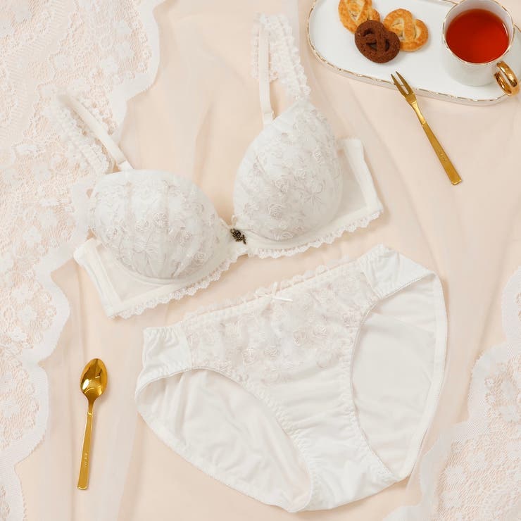 アイボリー | 【EFカップ】プティブーケ３/４カップブラ＆ショーツ  | palissee