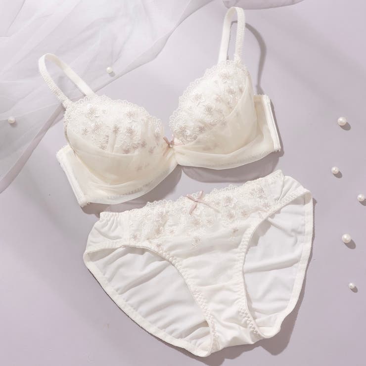 アイボリー | 【EFカップ】シュシュフルール３/４カップブラ＆ショーツ  | palissee