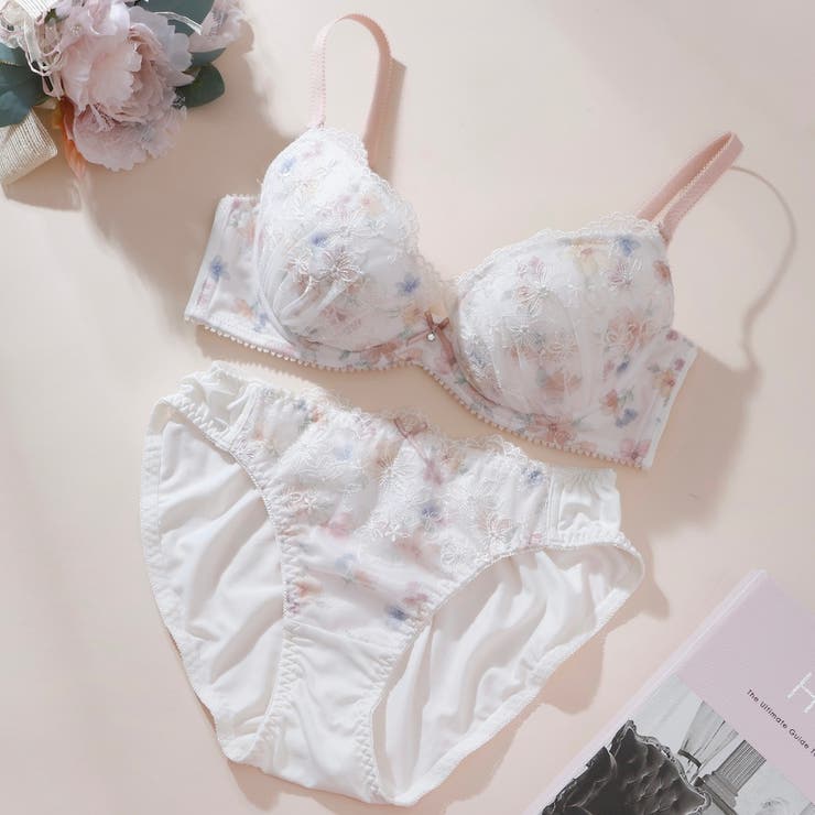 アイボリー | アムールフルール３/４カップブラ＆ショーツ  | palissee