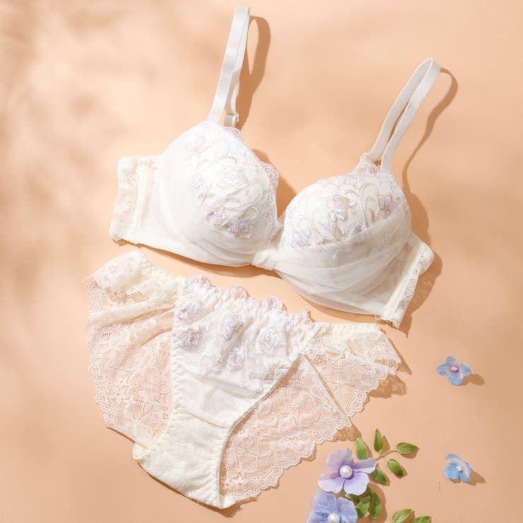 アイボリー | 【脇高】フルーレットリボン３ ４モールドカップブラ＆バックレースショーツ E | palissee