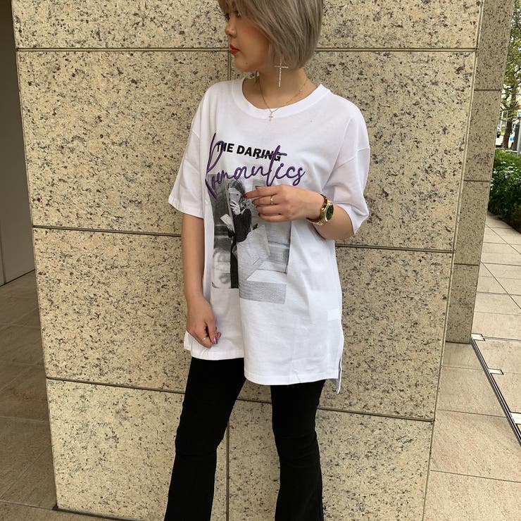 刺繍モノクロプリントTシャツレディース トップス Tシャツ[品番