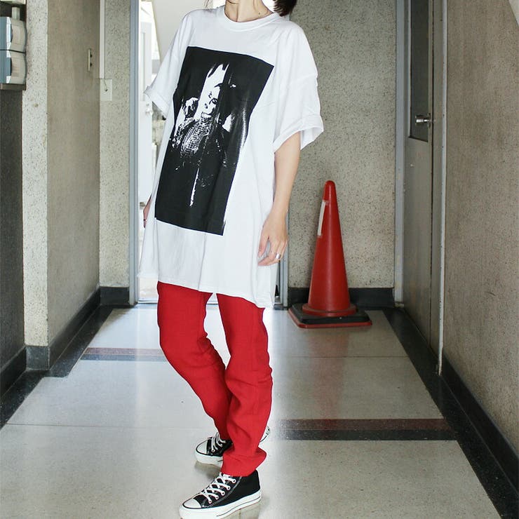 Selena Gomez セレーナ[品番：PCHM0001867]｜EYEDY（アイディー）の