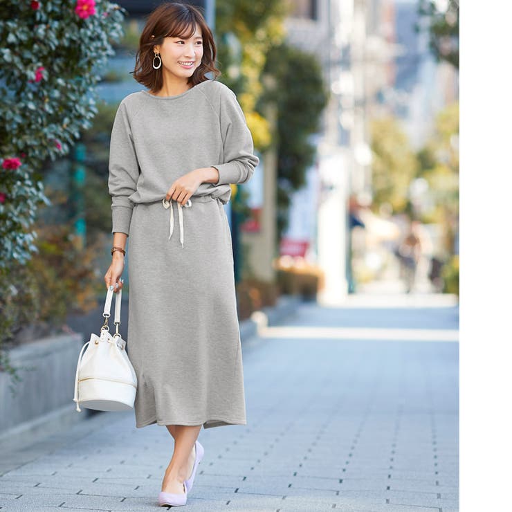 【新品未使用】 Olu. フリル付きブラックスウェットワンピース GLOBAL WORK ワンピース 「キッズ」フリフリgirlyスウェットワンピース