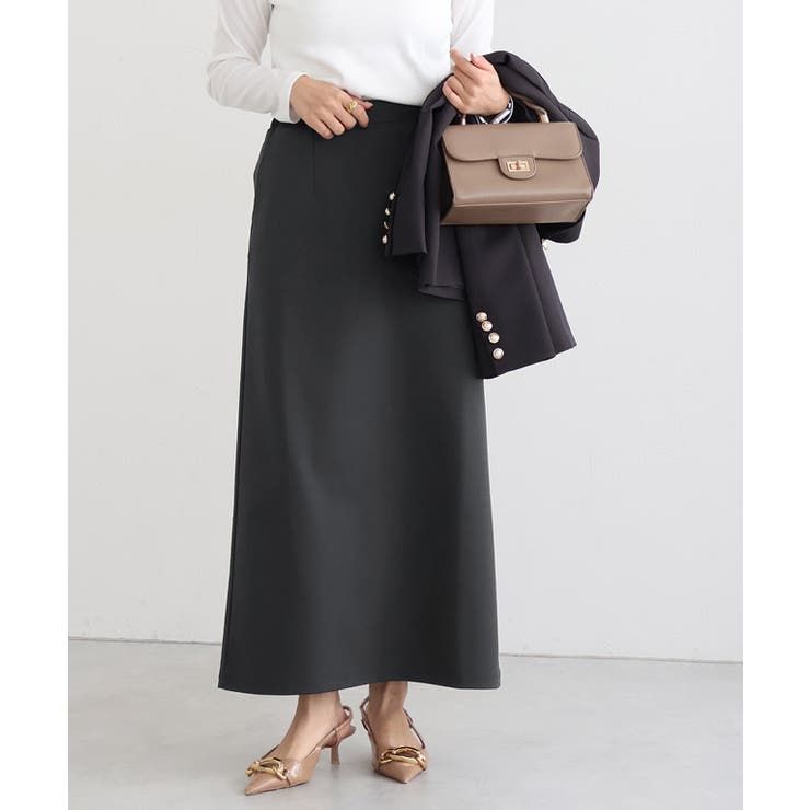 チャコール | ストレスフリーな着心地ストレッチIラインスカート ストレッチ 光沢感 | Pierrot