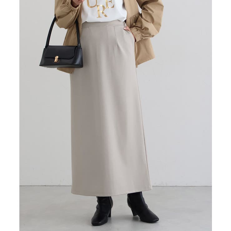 グレージュ | ストレスフリーな着心地ストレッチIラインスカート ストレッチ 光沢感 | Pierrot