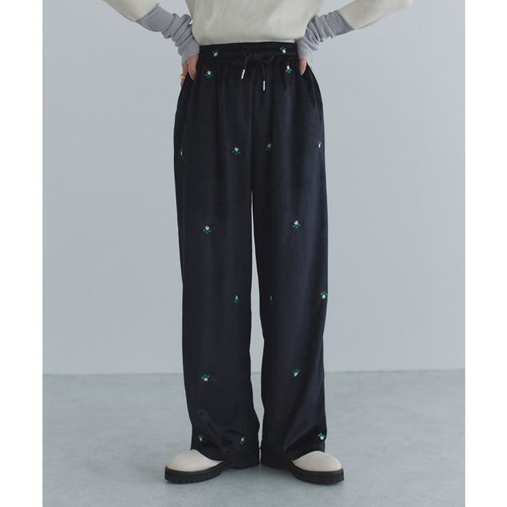 ブラック | [ECLAM] フラワー刺繍ベロアワイドパンツ パンツ | Pierrot