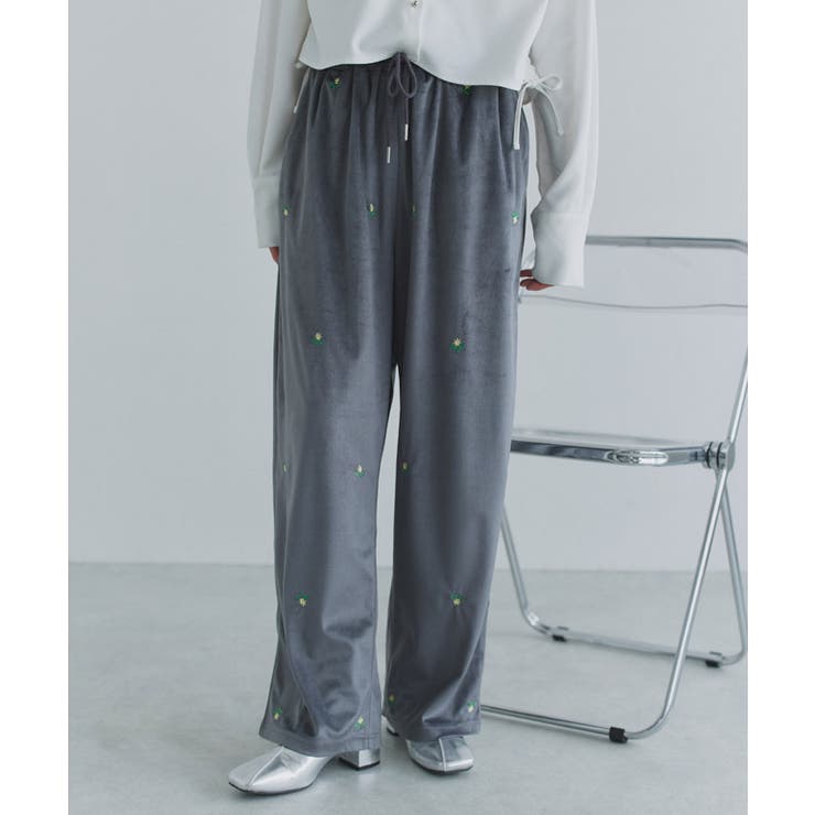 グレー | [ECLAM] フラワー刺繍ベロアワイドパンツ パンツ | Pierrot