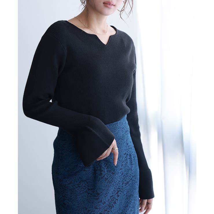 ブラック | キーネックフレアスリーブニット ニット キーネック | Pierrot