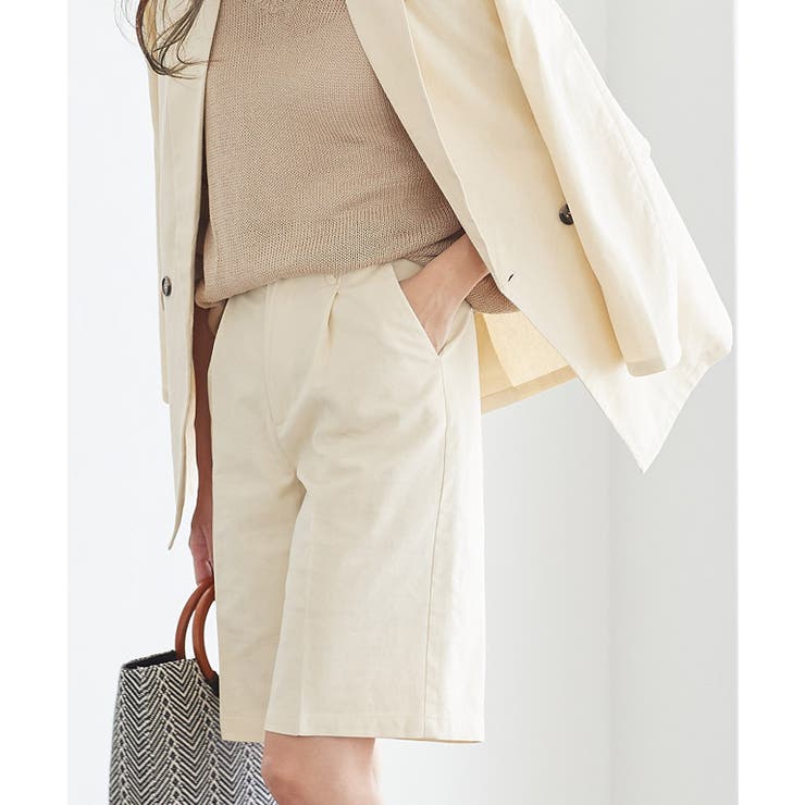 人気✨プラダ　ハーフパンツ　短パン　クリーム色　麻混　80 人気✨プラダ ハーフパンツ 短パン クリーム色 麻混 80 - メルカリ