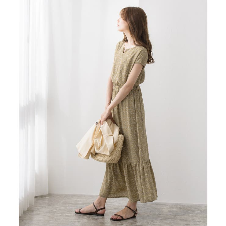 花柄/ベージュ | ギャザー切替キーネックワンピース ワンピース ワンピ 花柄 ドット 総柄 半袖 | Pierrot