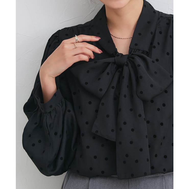 フロッキードット/ブラック | 柄が選べる2wayリボンギャザーブラウス ブラウス 2way | Pierrot
