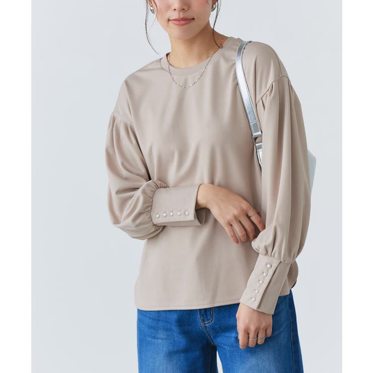 グレージュ | 選べる袖ボタンポンチプルオーバー カットソー パールボタン | Pierrot