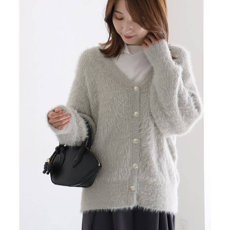 グレージュ | ゴールドボタンシャギーニットカーディガン カーディガン ニット | Pierrot