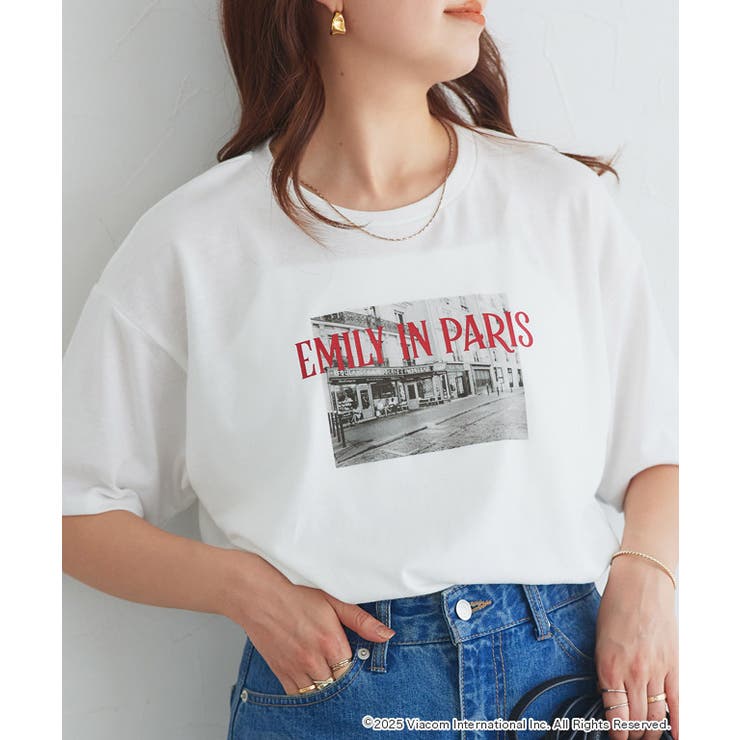 オフホワイト×レッド | 【EMILY IN PARIS】ロゴTシャツ | Pierrot