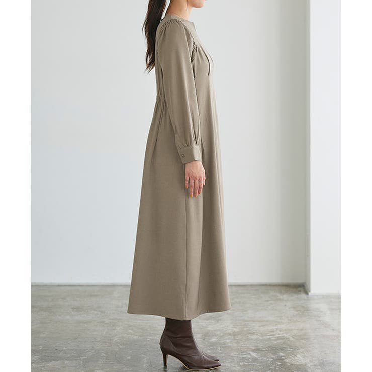 ウエストタックキーネックワンピース タック キーネック[品番