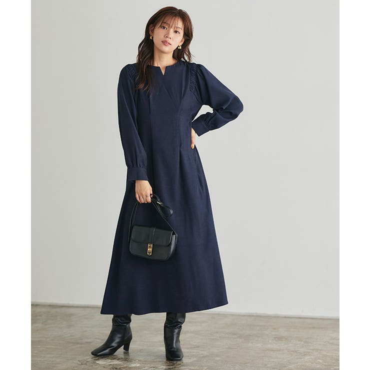 ウエストタックキーネックワンピース