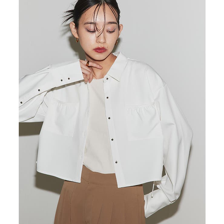 オフホワイト | [ECLAM]サイドドロストクロップドシャツ シャツ ドロストデザイン | Pierrot