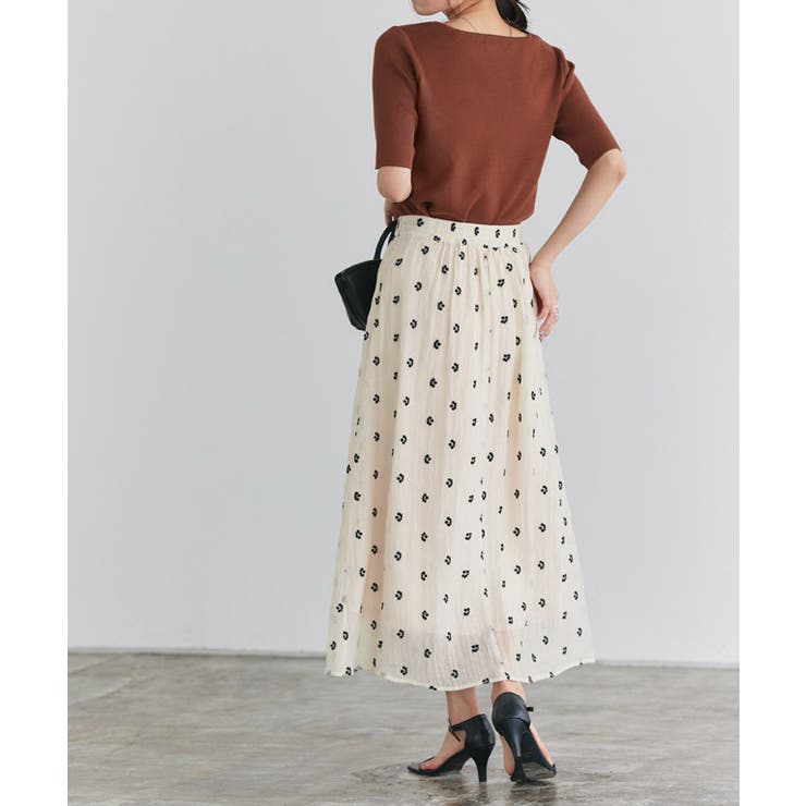 エンブロイダリーフラワーセミフレアスカート スカート 刺繍 | Pierrot | 詳細画像20 