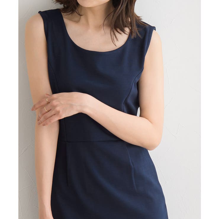 大人可愛くスタイルup ノースリーブタック入り タイトワンピース ポンチ素材 品番 Prtw Pierrot ピエロ のレディースファッション通販 Shoplist ショップリスト