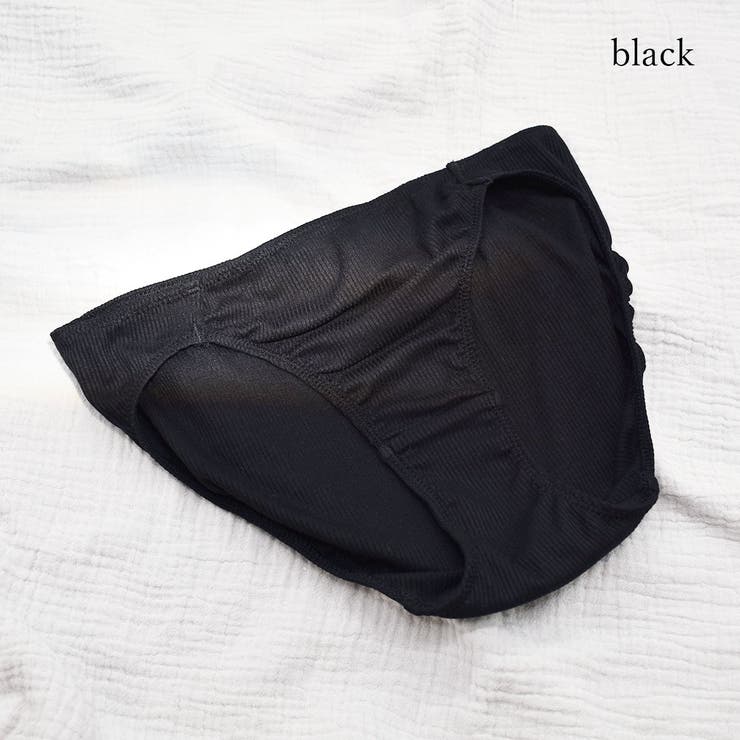 ブラック