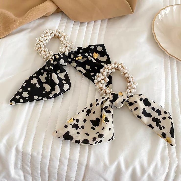 一点物☺︎☺︎シュシュ専売104キラキラビーズ付可愛いリボン 一点物☺︎☺︎シュシュ専売104キラキラビーズ付可愛いリボン