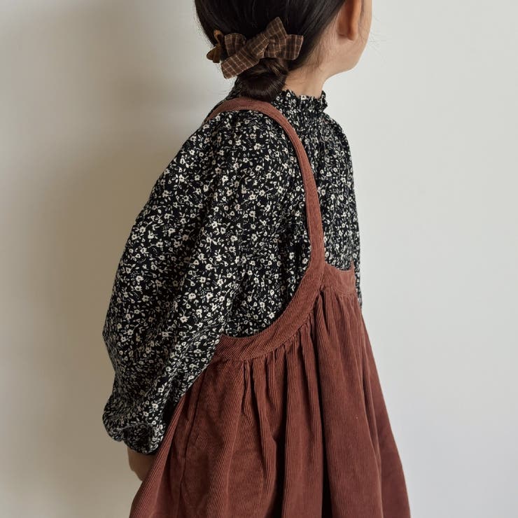 Soor ploom 花柄ブラウス 敷きつめ 