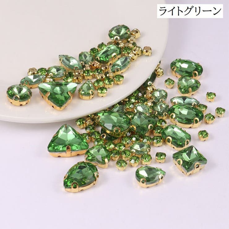 ビジューパーツ 130個セット 台座付き[品番:FQ000216714 ビジューパーツ 130個セット 台座付き[品番:FQ000216714