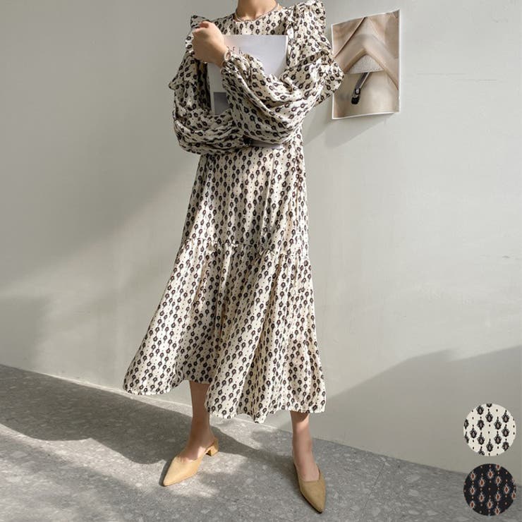 White | ラッフルガーリッシュロングワンピース パフスリーブ ティアード | PREMIUM K