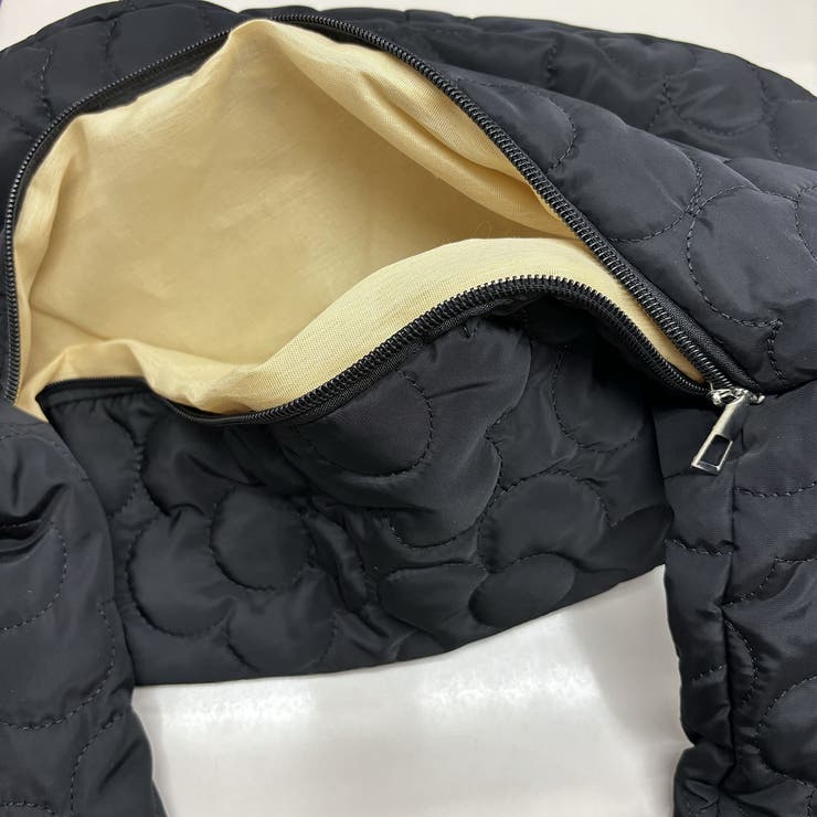 フラワーモチーフキルティングショルダーバッグ[品番 フラワーモチーフキルティングショルダーバッグ[品番
