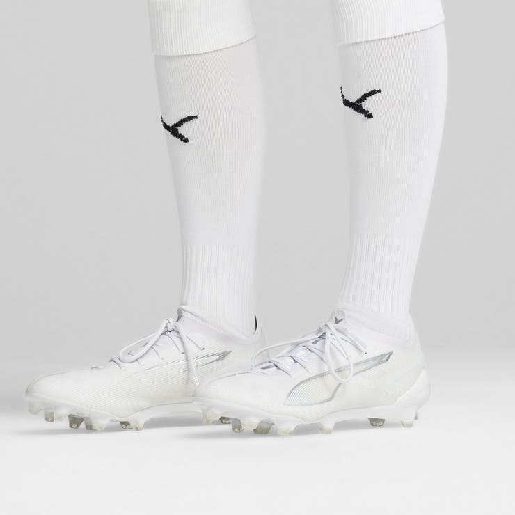 サッカースパイク　27.5 puma