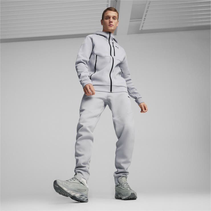 最終価格　新品未使用　PUMA フルジップフーディ & パンツ セット メンズ プーマ テック フルジップ フーディ[品番：PUMW0001976